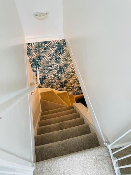 Stylish & Spacious 2 Storey, 3 Bed Apartment Gravesend Luaran gambar