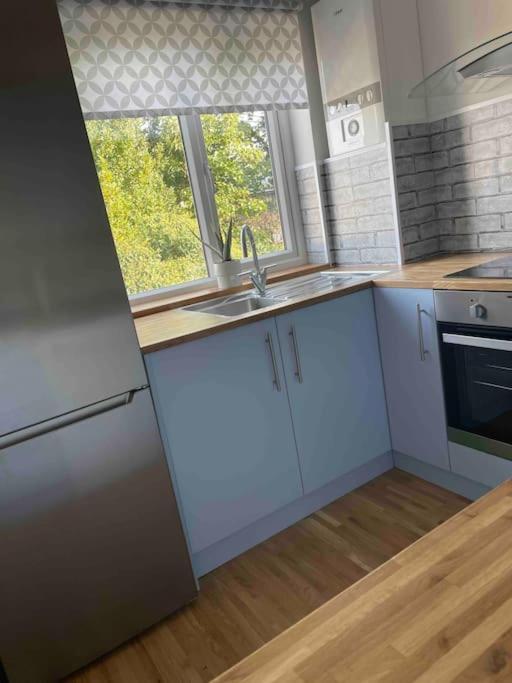 Stylish & Spacious 2 Storey, 3 Bed Apartment Gravesend Luaran gambar